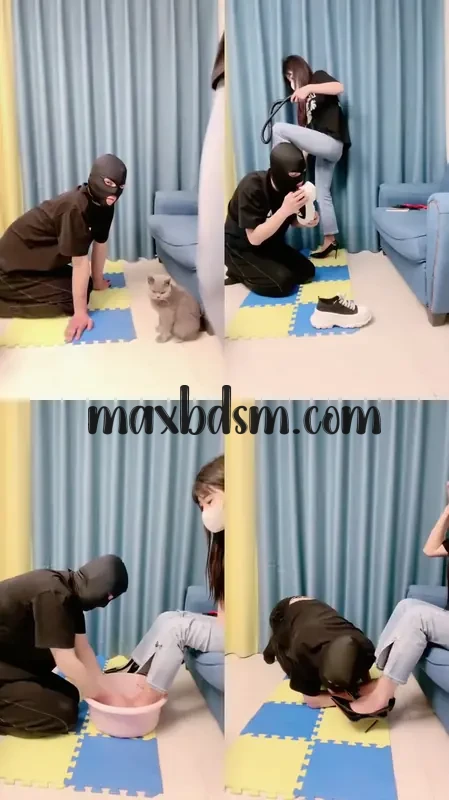 -maxbdsm.com8c825709b6b69b42.webp