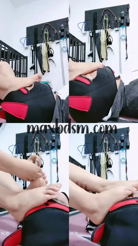 -maxbdsm.com91a60eb721bd0724.webp