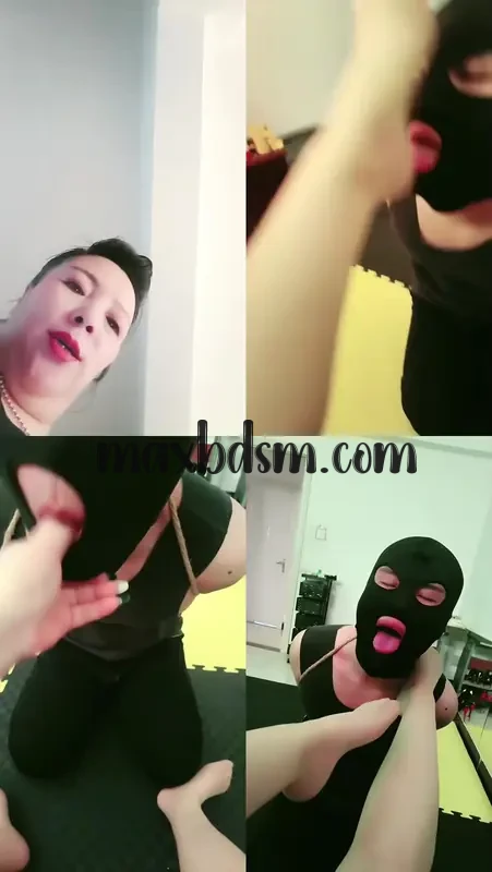 S-maxbdsm.com23d0cde47a386b6b.webp
